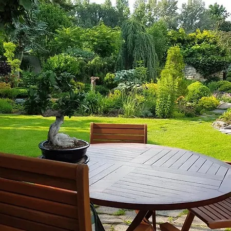 Apartman Koi Veltrusy